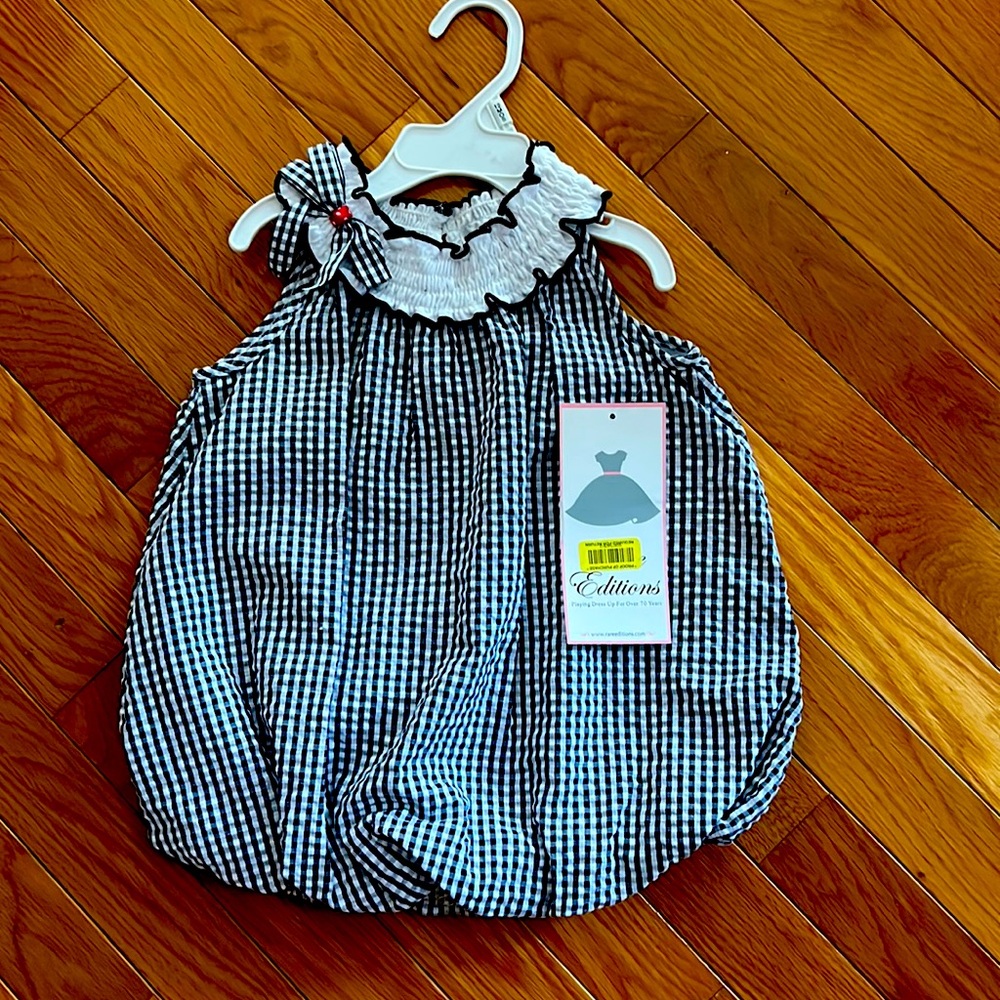 Girls 12 months Rare Editions Bubble outfit. Navy blue seersucker.
